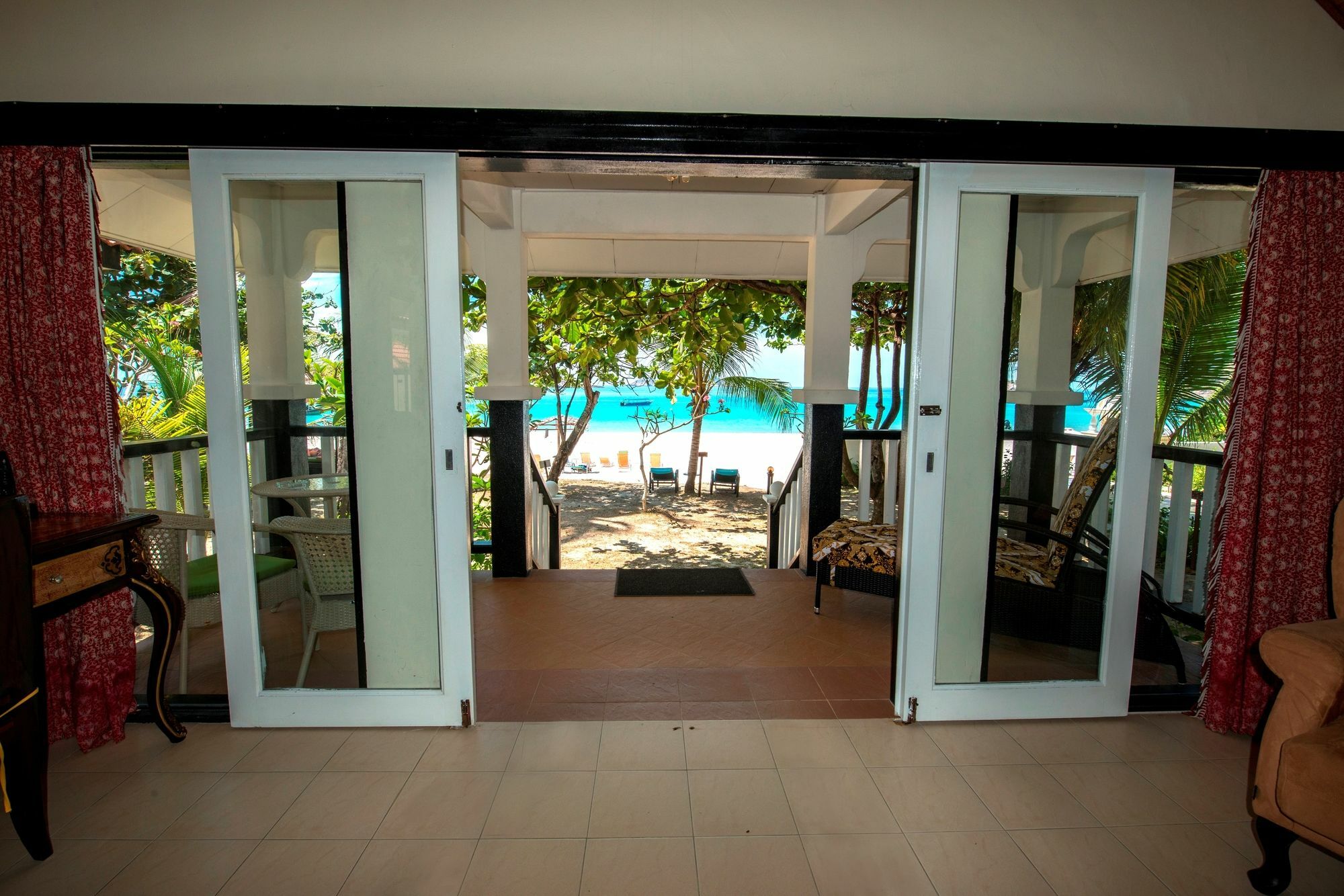 Sari Pacifica Resort & Spa レダン エクステリア 写真